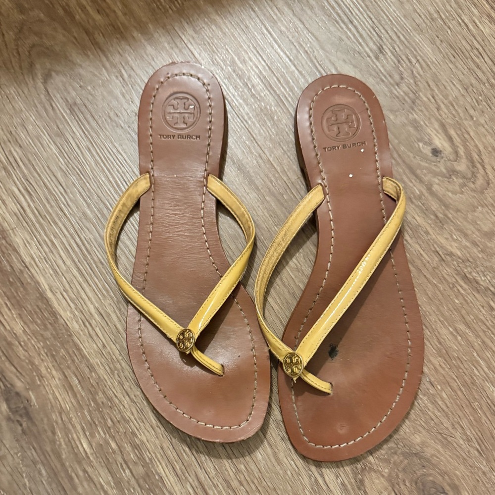 Tory Burch Tan Leather Flip Flop Sandals